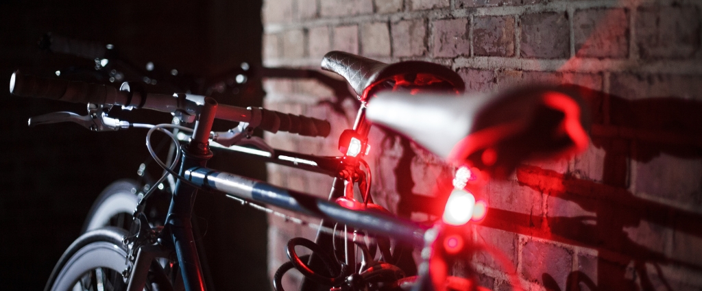 Jazda rowerem w nocy – o czym musisz pamiętać, aby czuć się bezpiecznie?