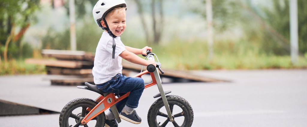 Jak nauczyć dziecko jeździć na rowerze? 