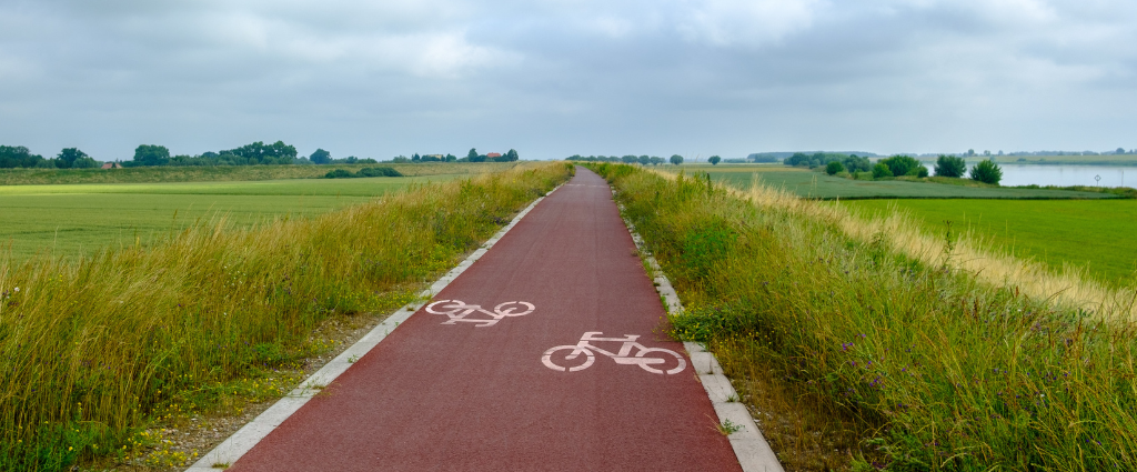 Wiślana trasa rowerowa – czy warto się wybrać? Podpowiadamy!